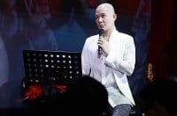 Nathan Lee trở lại sân khấu ca nhạc sau biến cố sức khỏe và cuộc sống