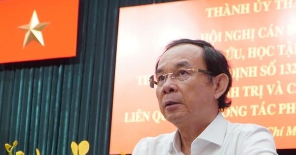 Secretary of Ho Chi Minh City Party Committee receives additional tasks