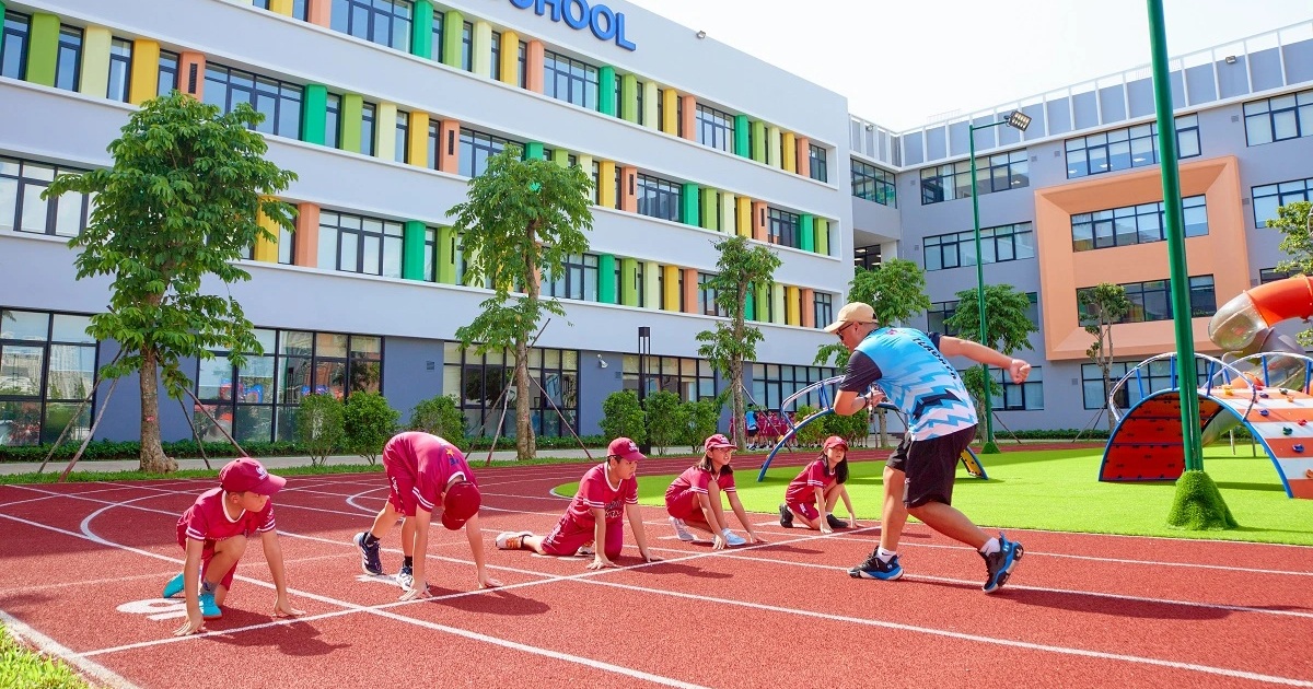 Many young families move to the East of Ho Chi Minh City to prepare for their children's future.