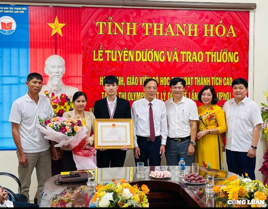 nam sinh mang vinh quang ve cho dat hoc xu thanh hinh 5