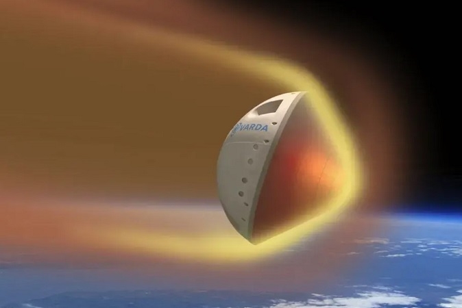 宇宙初の「工場」