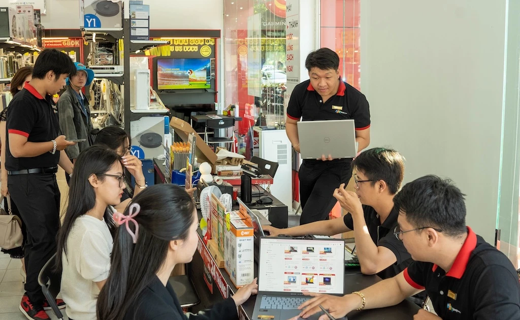 FPT Shop lance la rentrée scolaire avec des « offres X3 » pour les étudiants