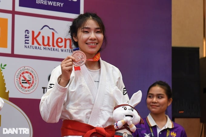 Nữ võ sĩ nén đau mang về huy chương Jiujitsu cho Việt Nam - 1