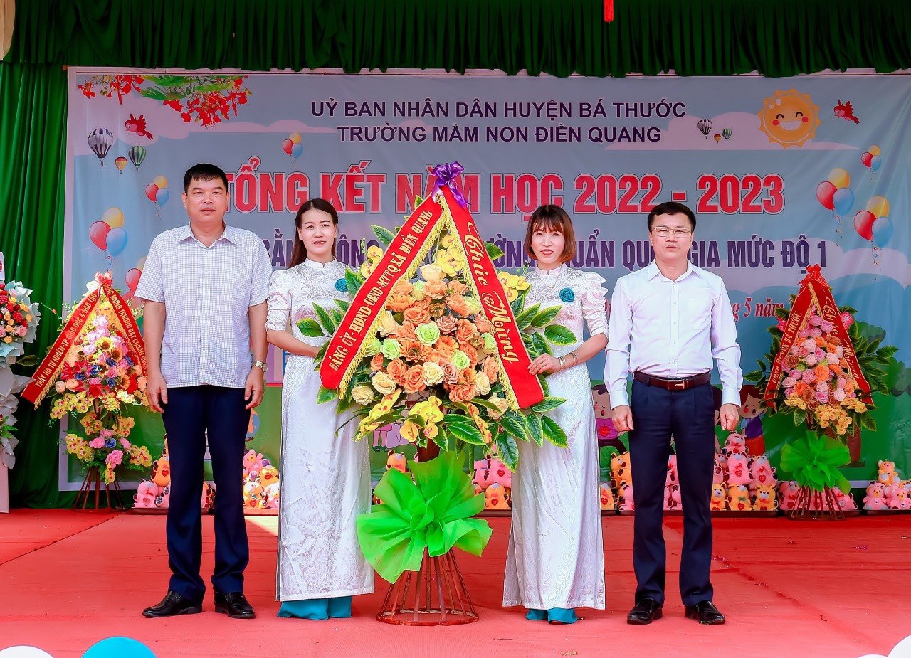 Dien Quang Ba Kindergarten, Thanh Hoa, Doan Ket, Bau einer Schule nach nationalem Standard, Bild 2