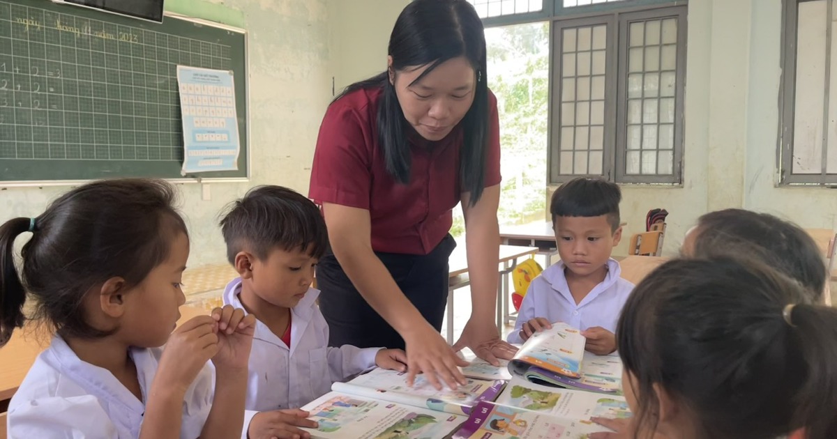 Quang Ngai recruits nearly 750 teachers before semester 2 of the 2024 school year