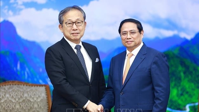 Premierminister Pham Minh Chinh empfing den japanischen Botschafter, der gekommen war, um sich zu verabschieden.