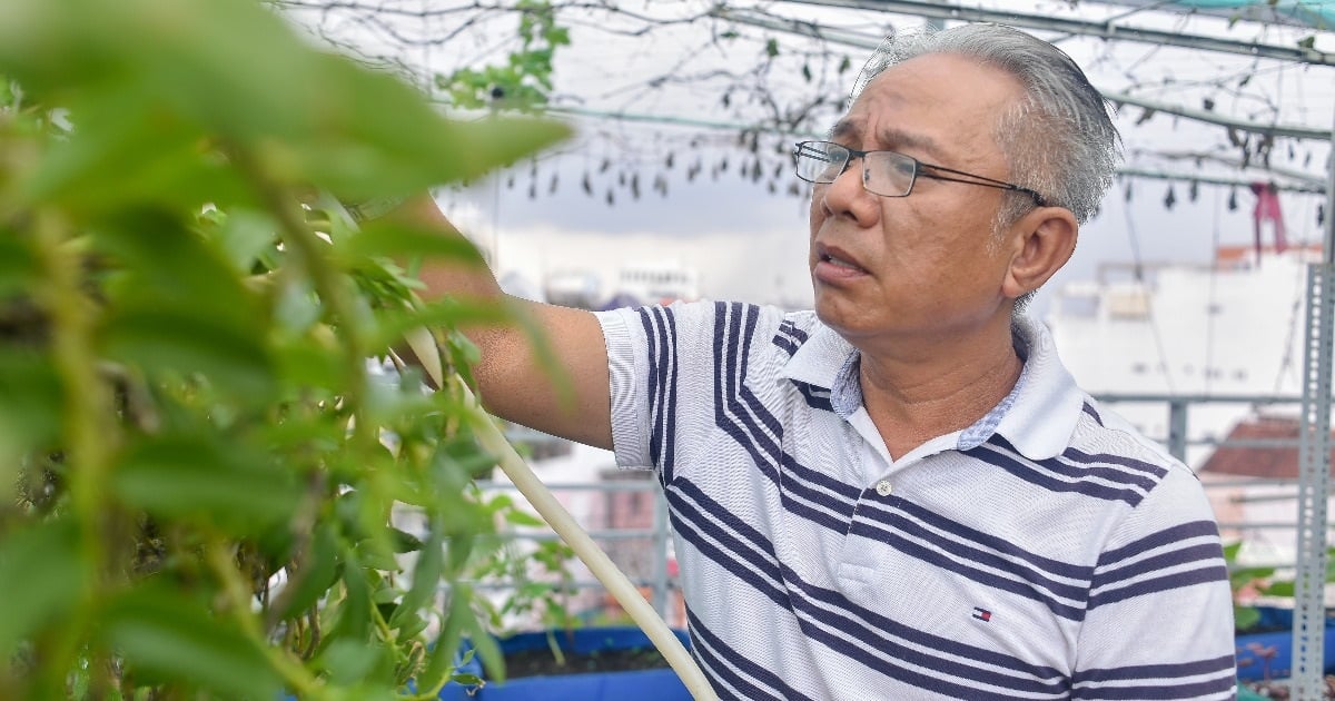 Trung Dân: Bị dè bỉu vì đi xe cà tàng, U60 viên mãn bên "vợ được chỉ định"