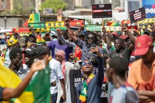 La plupart des candidats à la présidentielle sénégalaise demandent à l'unanimité un délai pour les élections, l'opposition "exige le peuple"