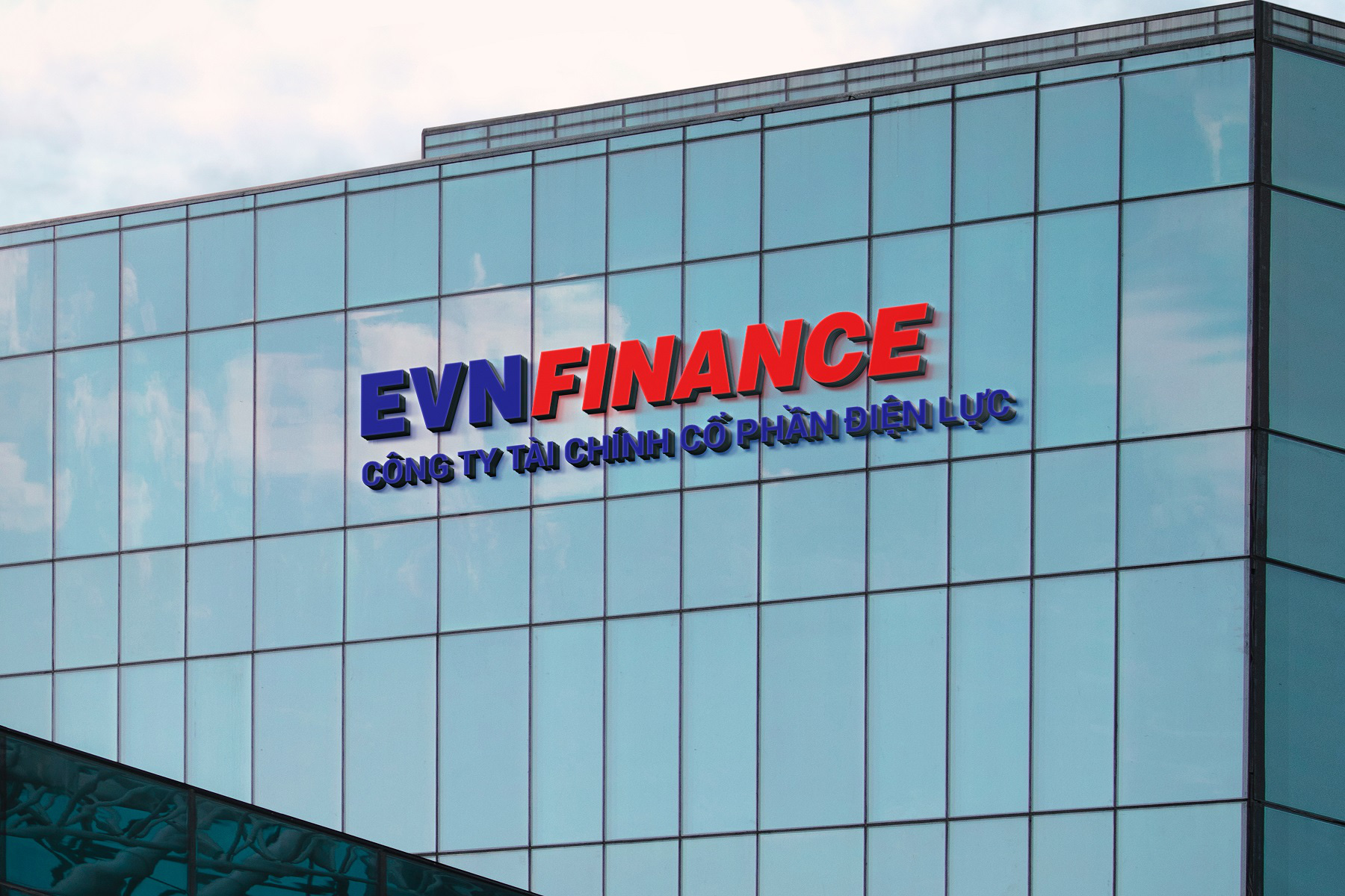 EVNFinance ‘rót’ gần 25.000 tỉ vào nhóm khách hàng cùng tòa nhà hoặc cùng người đại diện - Ảnh 1.