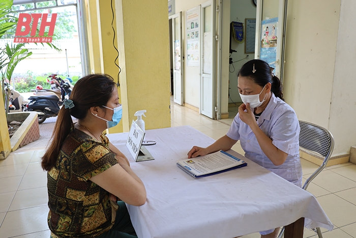 Trạm Y tế xã Hà Bình quan tâm chăm sóc phụ nữ và trẻ em