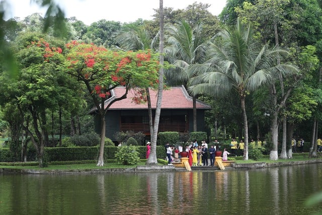 55 năm bảo tồn và phát huy giá trị Khu Di tích Chủ tịch Hồ Chí Minh tại Phủ Chủ tịch: Lan tỏa sâu sắc về tư tưởng, đạo đức, phong cách Hồ Chí Minh - Ảnh 5.