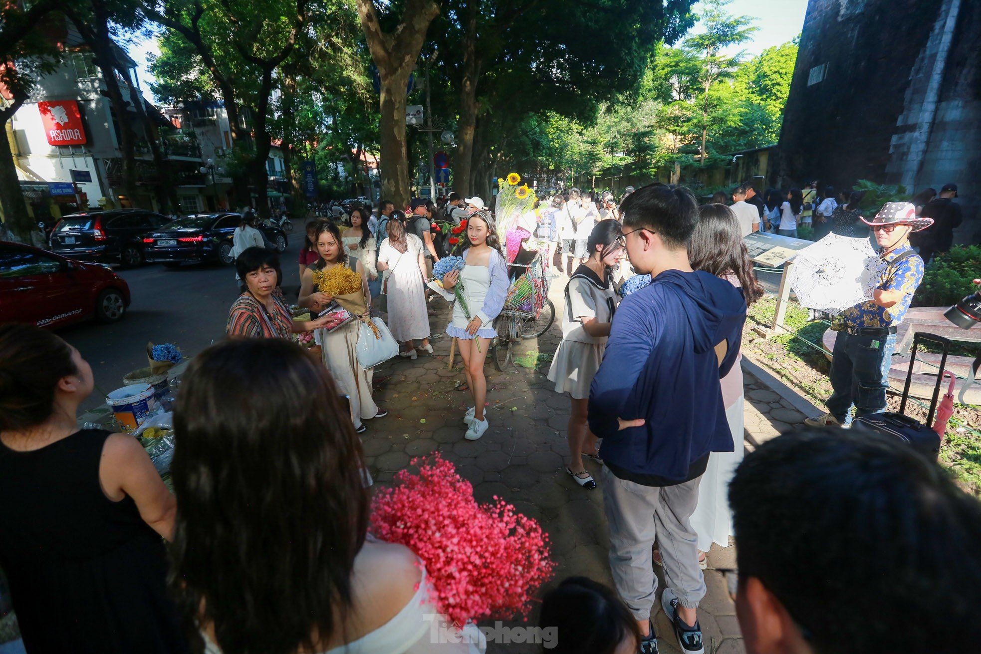 A principios de otoño, la calle más romántica de Hanoi alberga la escena de '1 metro cuadrado, 10 musas' foto 5