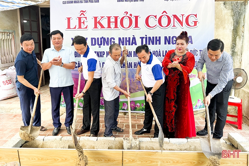 El Southern Ha Tinh Business Club apoya la construcción de casas de beneficencia en Duc Tho