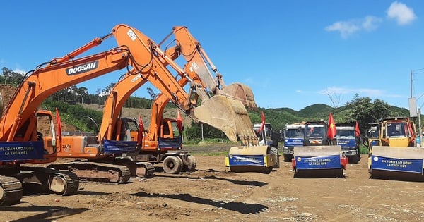 Despeje de terrenos para la autopista Khanh Hoa