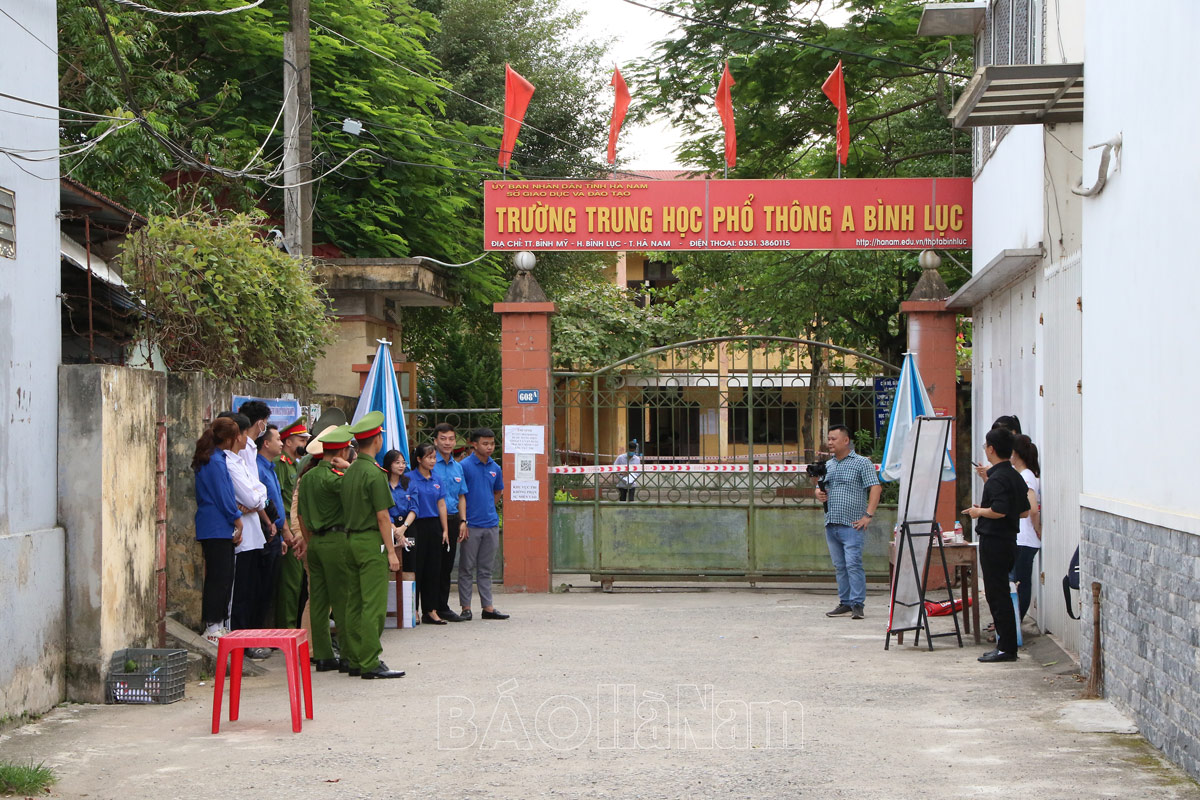 Hà Nam  Hơn 1700 cán bộ giáo viên nhân viên y tế công an… làm nhiệm vụ thi tại kỳ thi Tốt nghiệp THPT năm 2023 