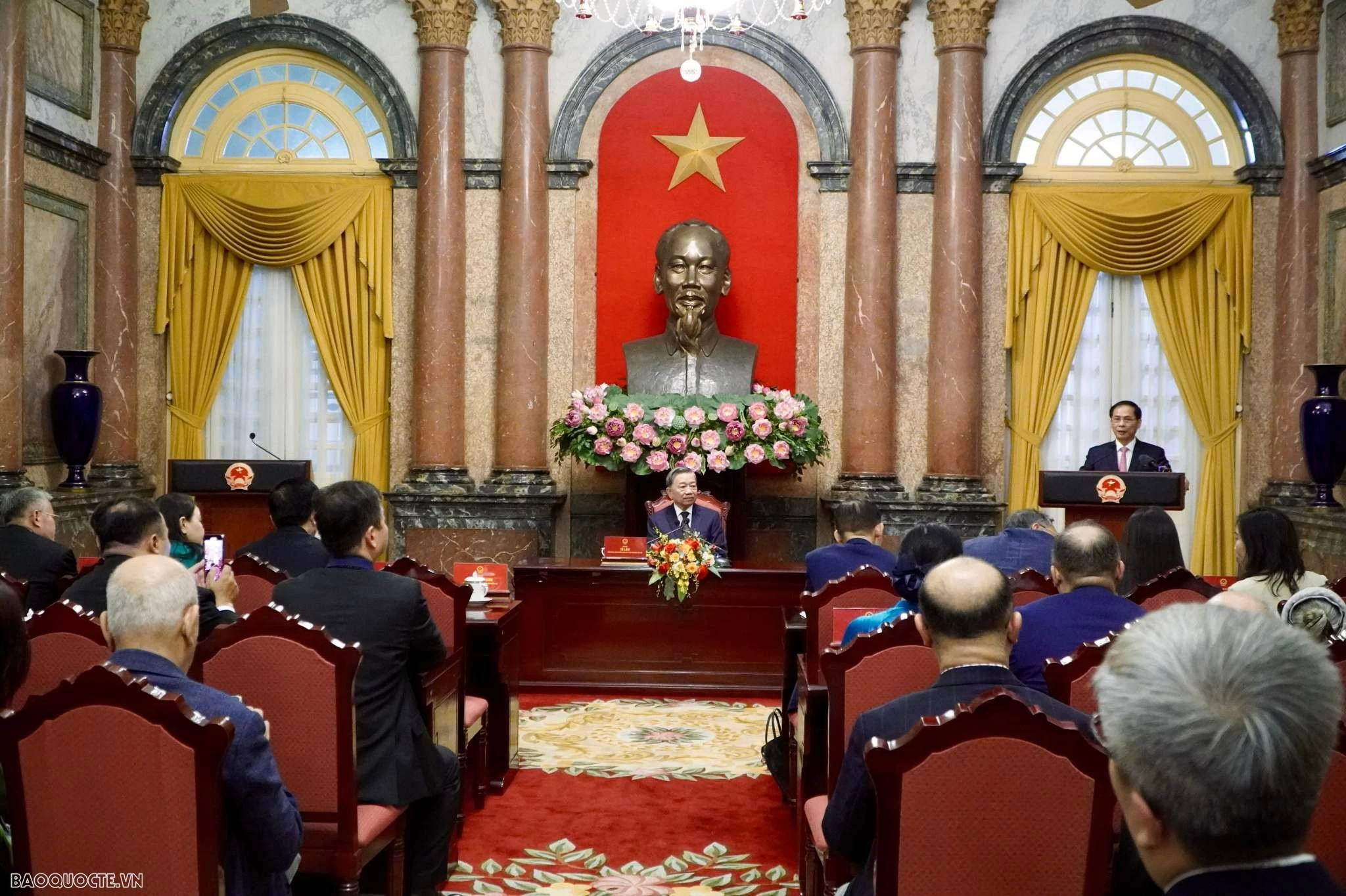 General Secretary calls on overseas Vietnamese to continue contributing to the country - Photo 2