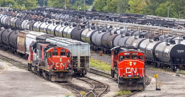 รถไฟขนส่งสินค้าของแคนาดาหยุดชะงัก