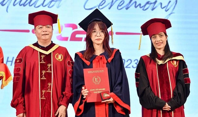 Girl receives 3.8 billion VND PhD scholarship in computer science