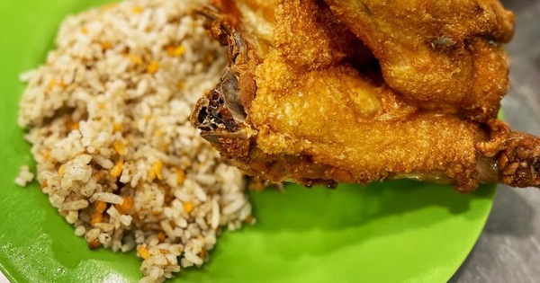 Check out the list of famous chicken rice restaurants in Ho Chi Minh City