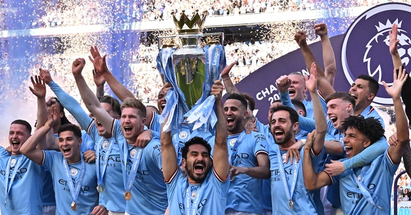 Man City đánh bại Chelsea trong ngày ăn mừng chức vô địch Ngoại hạng Anh