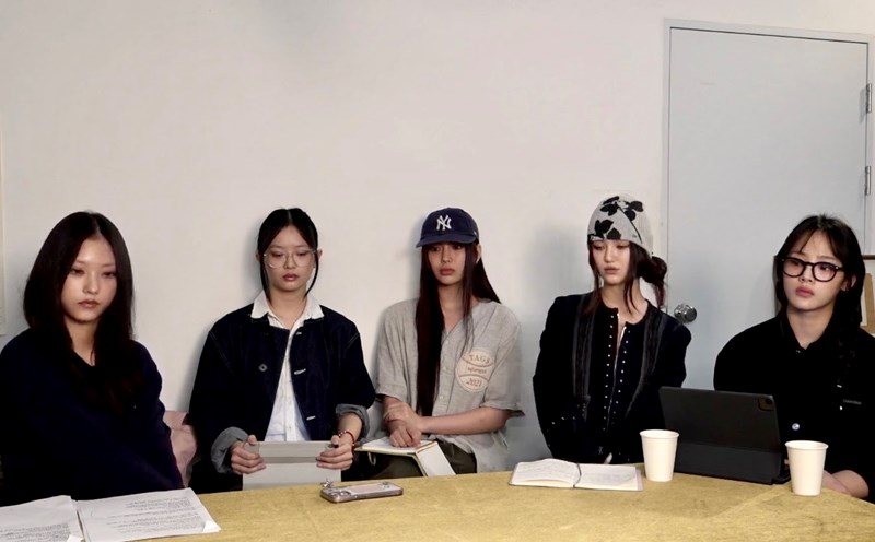 NewJeansのライブ配信は、まるでマネジメント会社への宣戦布告のようだった。写真：All Kpop