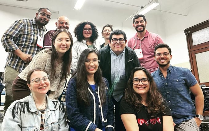 Dr. Nguyen Thi Phuong Thao (front row, second from left) and colleagues at an advanced course on disease response at the University of Medicine of São Paulo, Brazil. Photo: NVCC