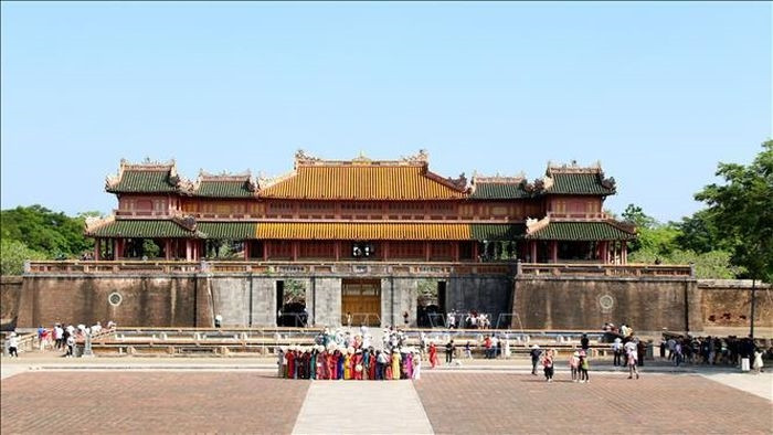 Hue heritage has become an attractive destination for domestic and foreign tourists. Photo: Tuong Vi/VNA