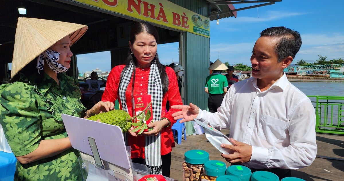 Can Tho៖ នាំយកផលិតផល OCOP ទៅកាន់ផ្សារបណ្តែត Cai Rang