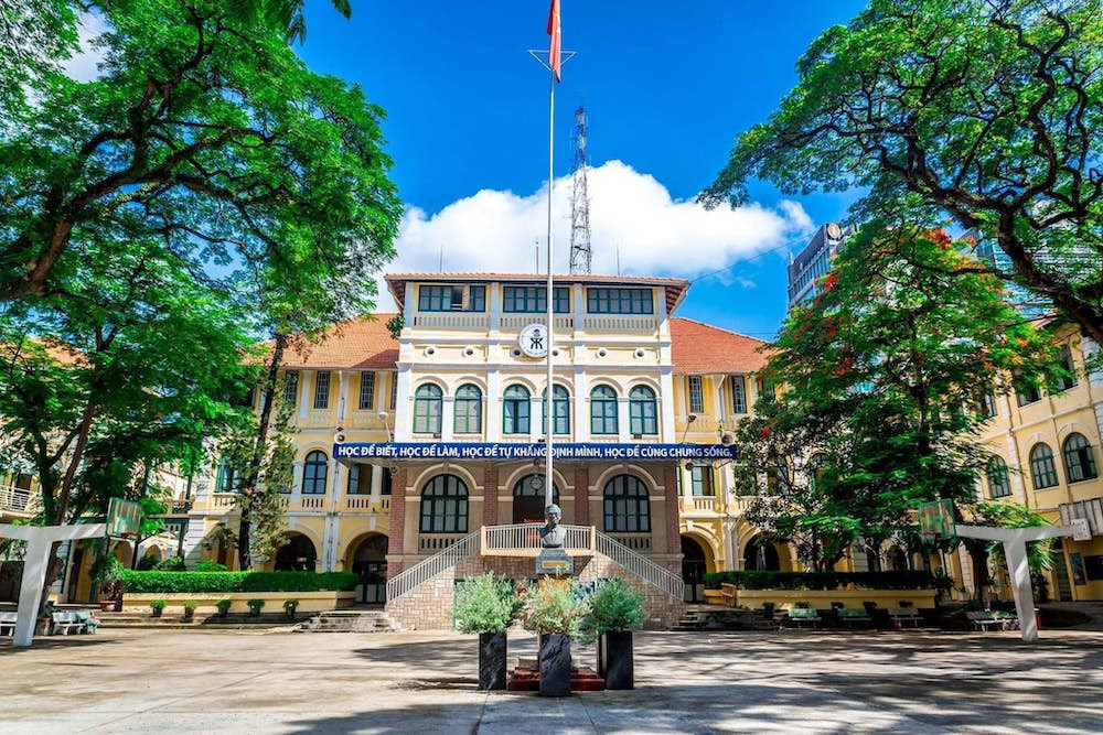 Ciudad Ho Chi Minh separa las escuelas especializadas y establece oficialmente la escuela secundaria y preparatoria Tran Dai Nghia