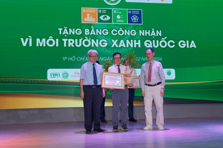 Đầu năm 2025, doanh nghiệp sữa Cô Gái Hà Lan đón tin vui với chứng nhận 'Vì Môi trường Xanh Quốc gia 2024'