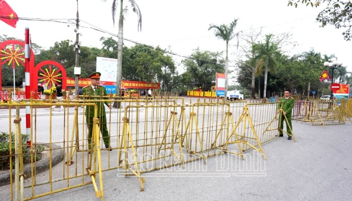 Nearly 40 security posts ensure security and order for the Tran Temple Seal Opening Festival in Xuan Giap Thin year 2024