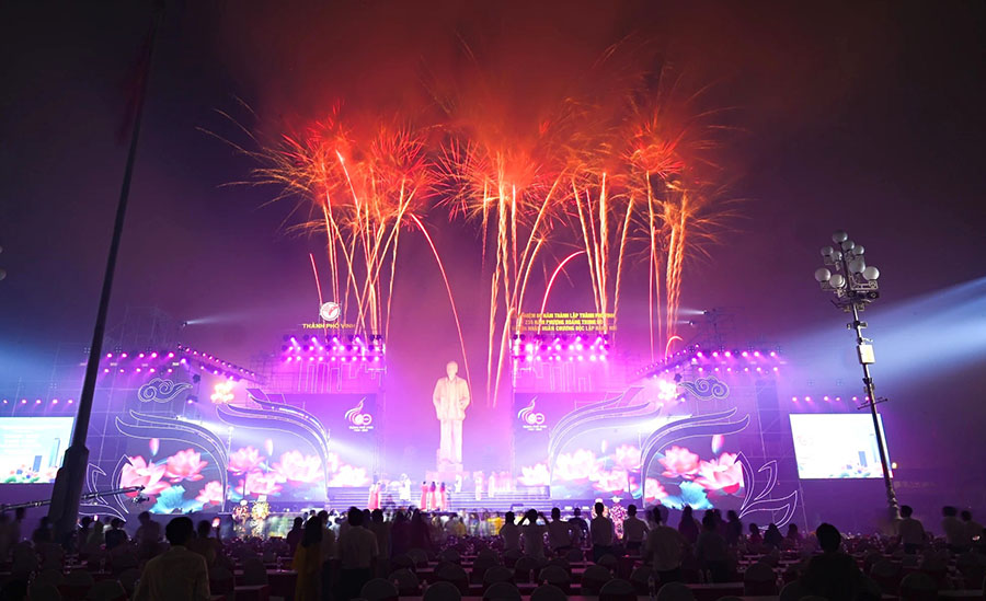 Fireworks display to celebrate the anniversary. Photo: Hai Dang