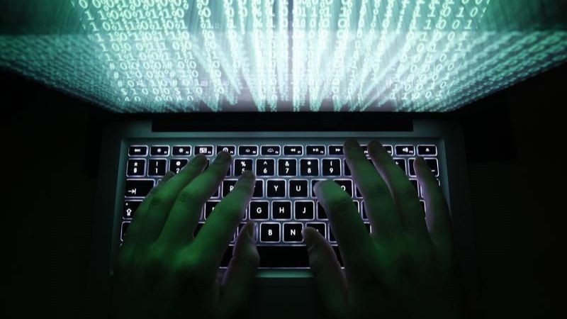 政令第13/2023/ND-CP号は、個人データの概念を正式に使用したベトナム初の法的文書であり、個人データを収集および処理する事業体の個人データ保護義務を規制しています。 （イラスト写真：ロイター）
