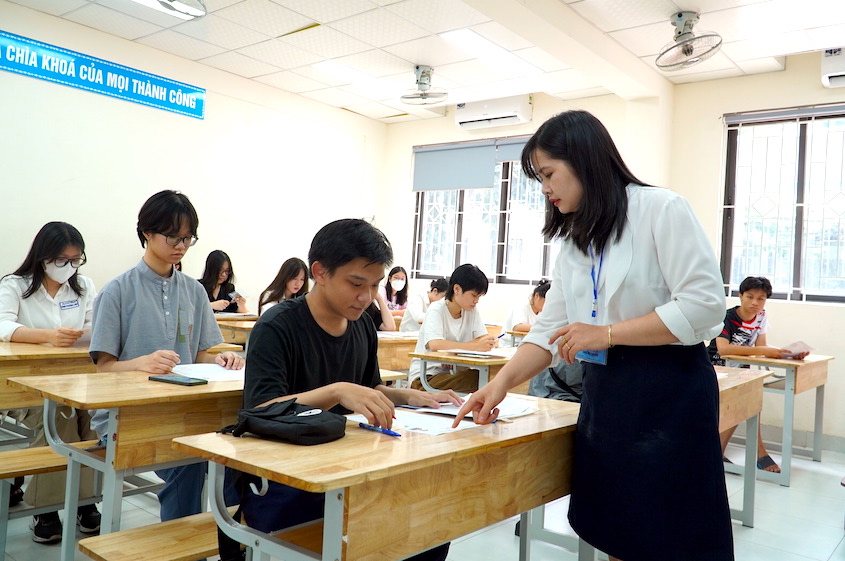 Das Ministerium für Bildung und Ausbildung fordert, dass ab 2025 Ungerechtigkeiten bei den Zulassungsverfahren gründlich überwunden werden. Foto: Van Trang