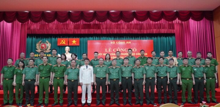 Bộ Công an bổ nhiệm tân Cục trưởng và Giám đốc Công an tỉnh Phú Thọ - 5