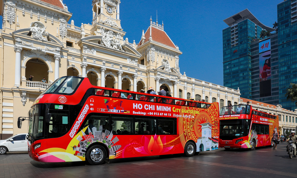 The first time there is a double-decker bus to see Saigon at night