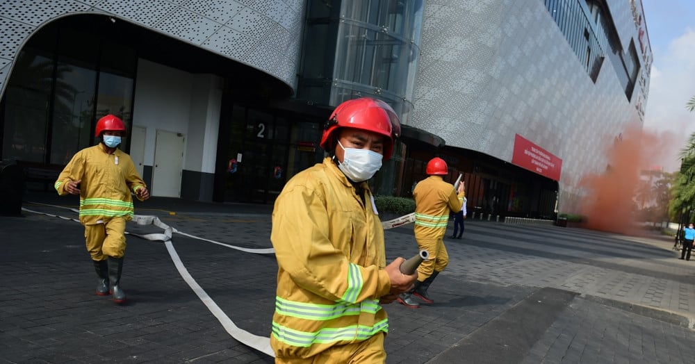 Housing in areas without adequate traffic infrastructure must have fire alarm equipment.