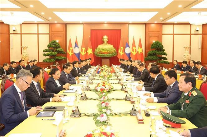 General Secretary and President To Lam holds talks with Lao General Secretary and President Thongloun Sisoulith - Photo: VNA