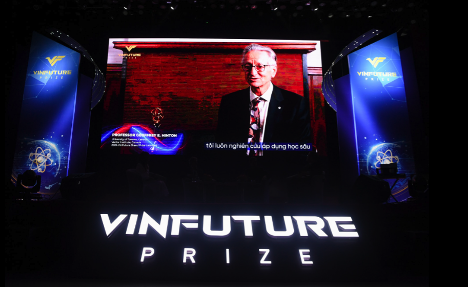 Chủ nhân giải thưởng chính Vinfuture 2024 nhận giải thưởng Nobel vật lý 2024- Ảnh 2.