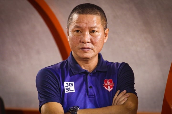 Coach Chu Dinh Nghiem has been successful for many years.