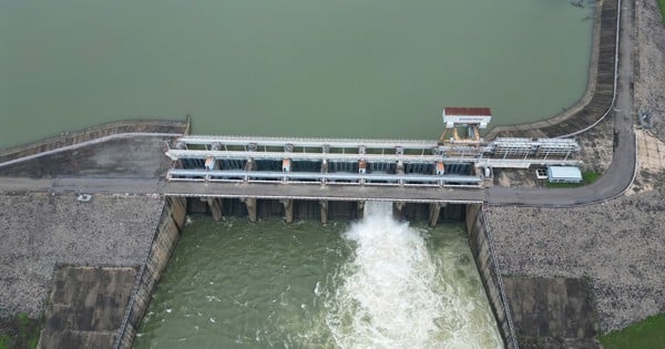 La centrale hydroélectrique de Tri An double le débit des crues, le président de la province de Dong Nai donne des instructions « chaudes »