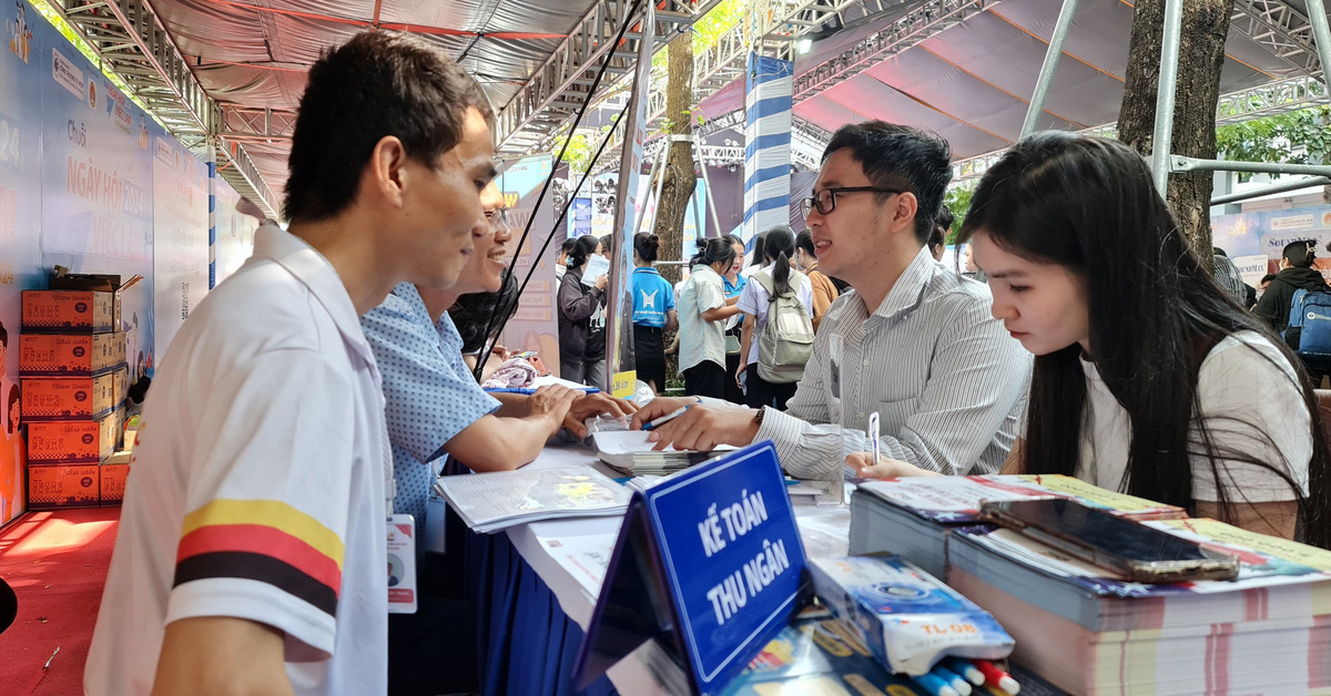 82% of Vietnamese businesses plan to increase salaries in 2025