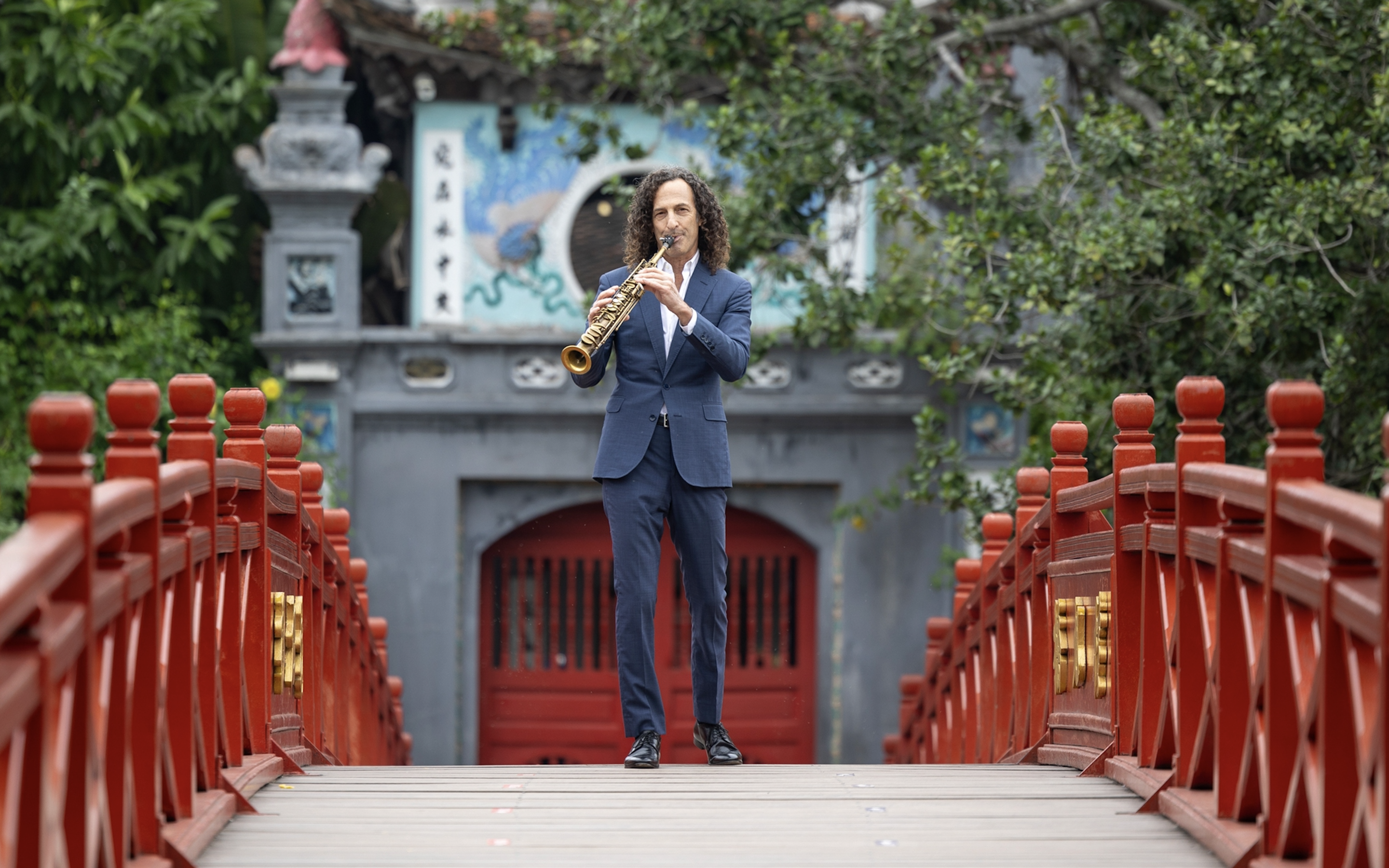 MV quảng bá du lịch Việt Nam của huyền thoại saxophone Kenny G