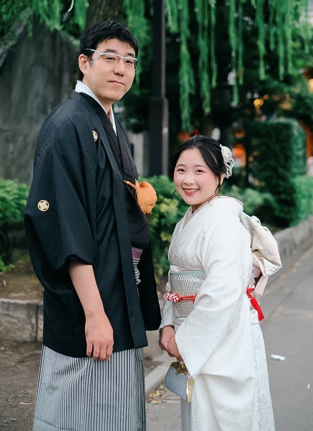 สาวบิ่ญเซืองสูง 1 เมตร 46 แต่งงานกับชายสูงเกือบ 2 เมตร เจ้าบ่าวฮาแตกในพิธีแต่งงาน 5