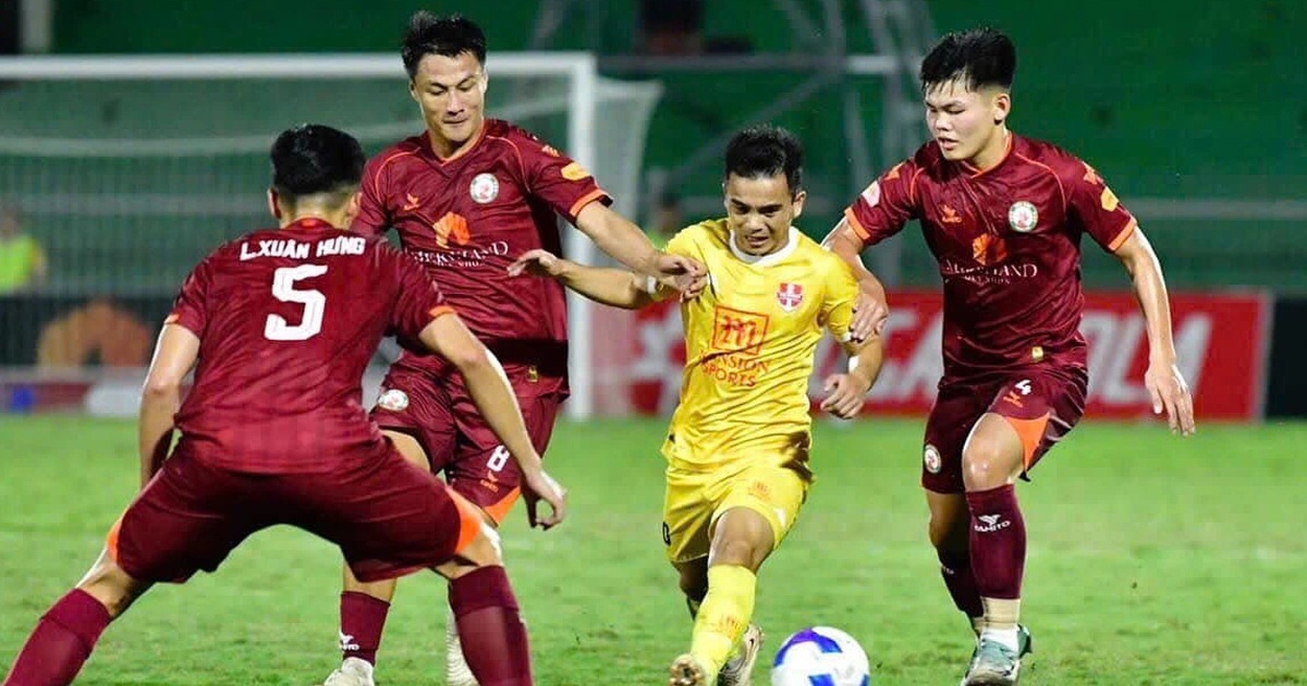 Losing to Binh Dinh Club, Hai Phong is in danger in V-League