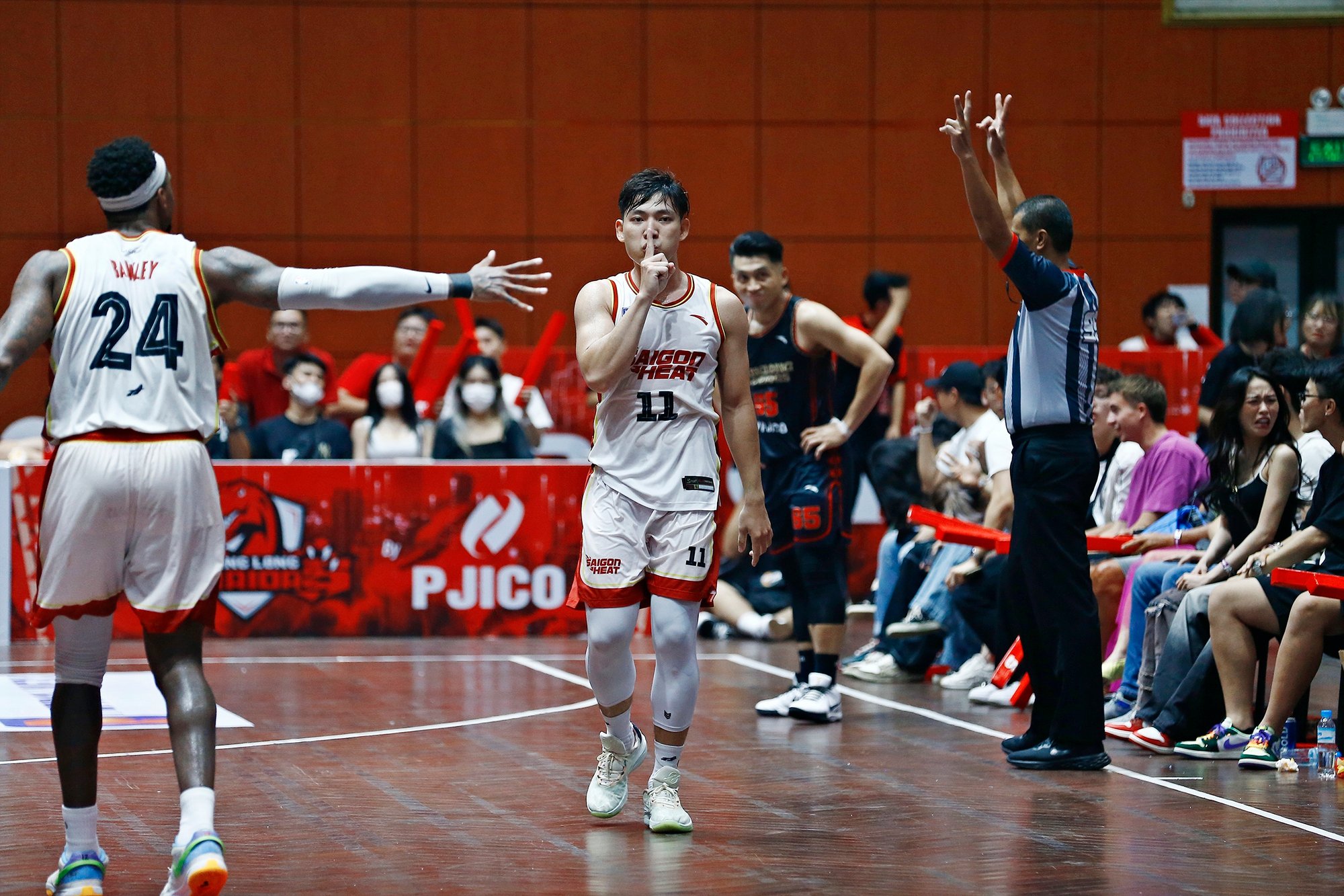 Highlights VBA 2023: Tuyển thủ Việt Nam tỏa sáng, Saigon Heat ngược dòng ấn tượng - Ảnh 2.