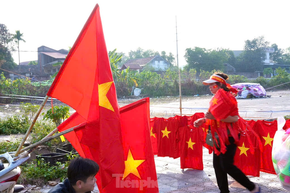 'Mong hôm nào đội tuyển Việt Nam cũng đá chung kết' ảnh 11