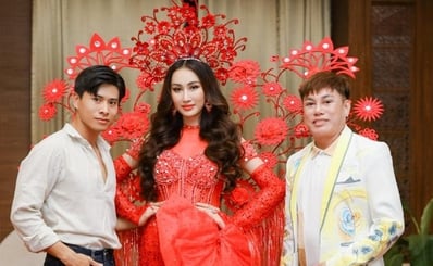 Miss Doan Hong Trang trägt Tommy Nguyens ikonisches Beauty-Abendkleid | Frauen