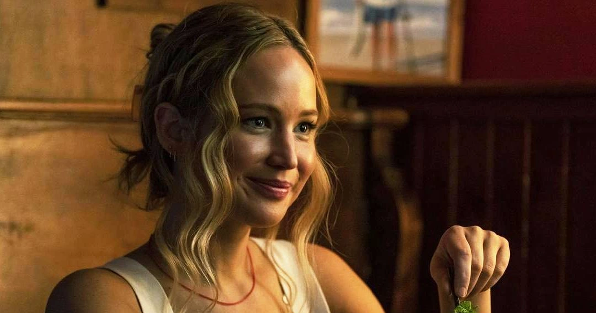 Jennifer Lawrence gây tranh cãi vì "đoạt Oscar mà... đóng cảnh khỏa thân"