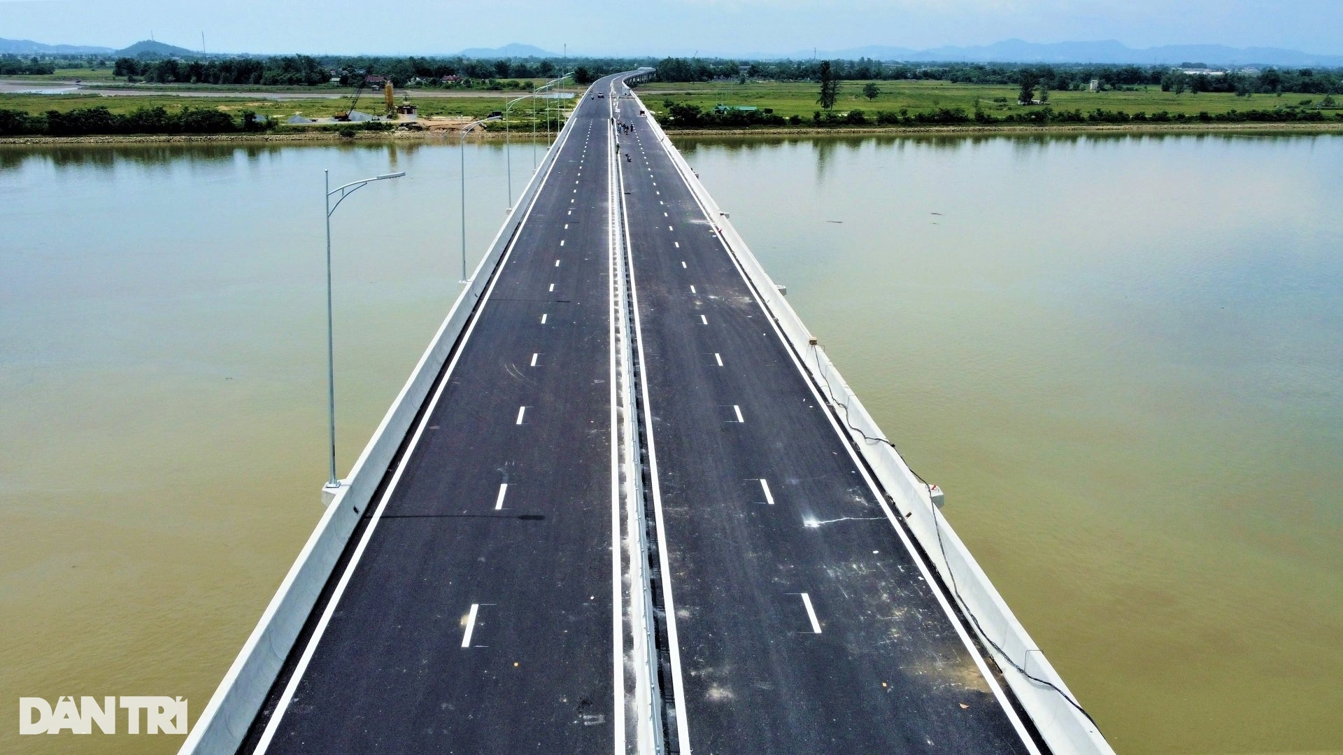 The longest bridge on the North-South expressway before opening day